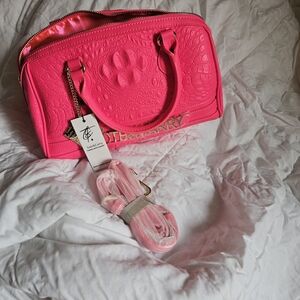 Tote&Carry Vegan Leather Crocodile purse